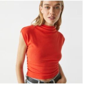 Michael Stars Amara Ribbed Power Shoulder shirt